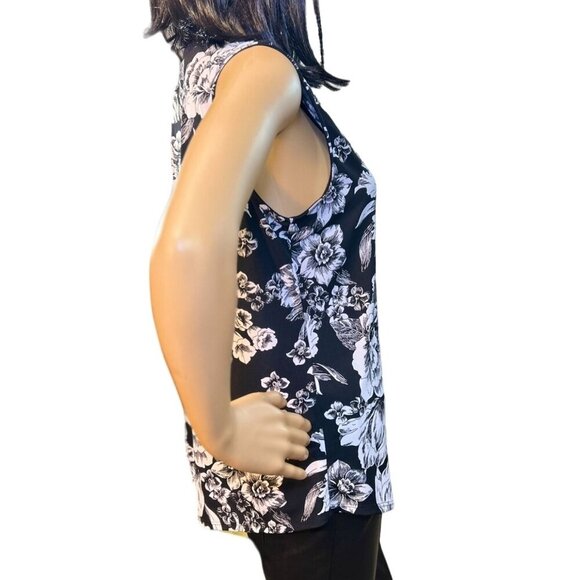 (5 for $25) Sleeveless Zip Front Floral Blouse in Black & White S - Picture 3 of 8